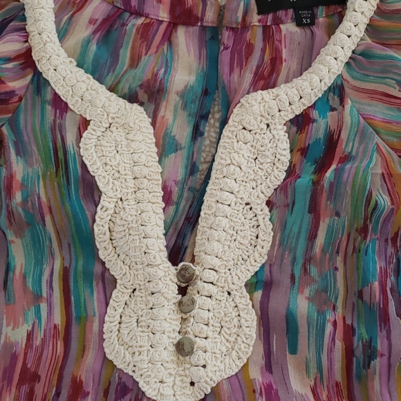 🌈 Colorful top! - Picture 2 of 4